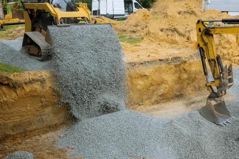Nivellement de terrain : pr&eacute;parer votre am&eacute;nagement ext&eacute;rieur